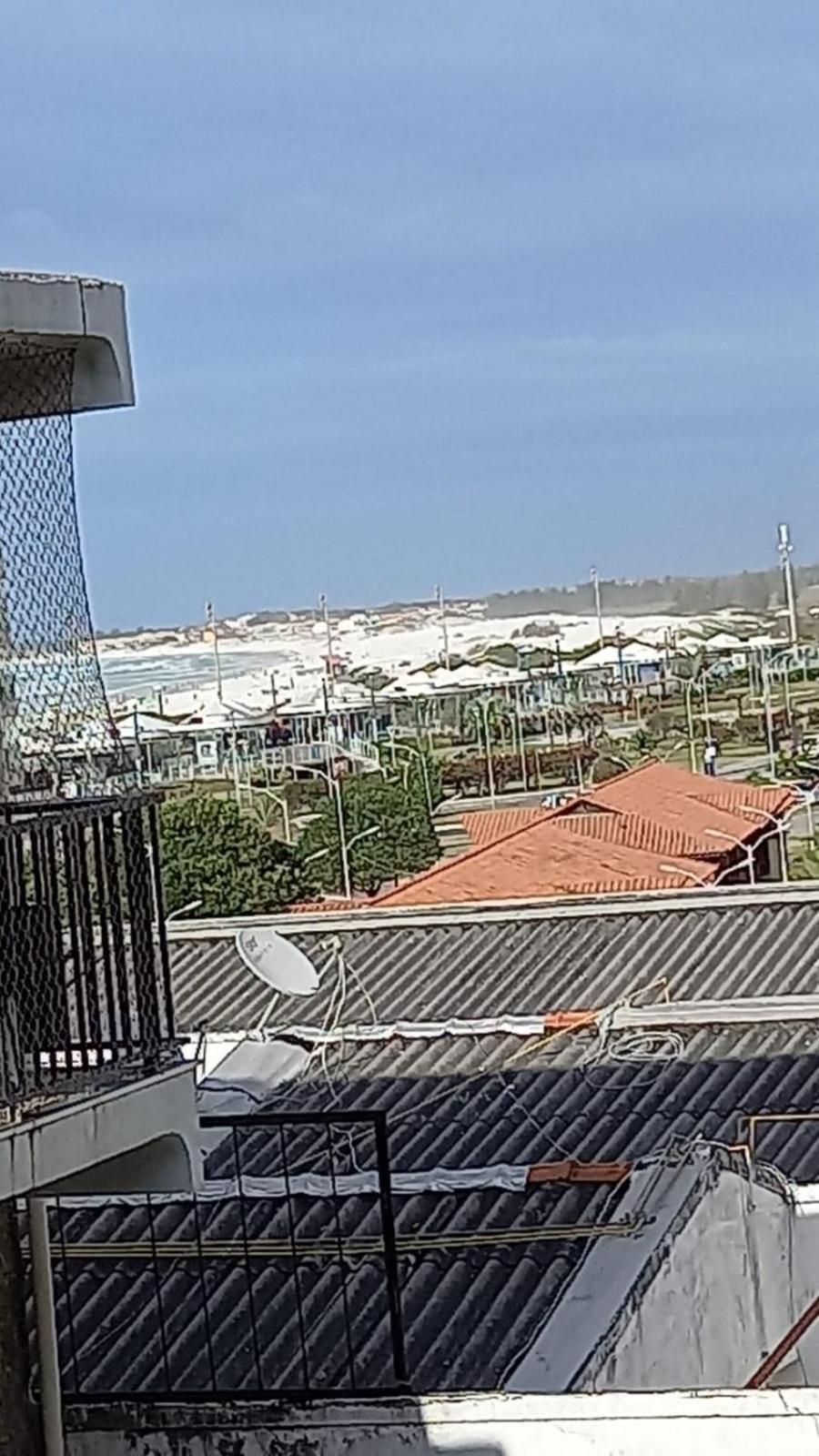 A 50M Da Praia Do Forte Em Cabo Frio Esterno foto